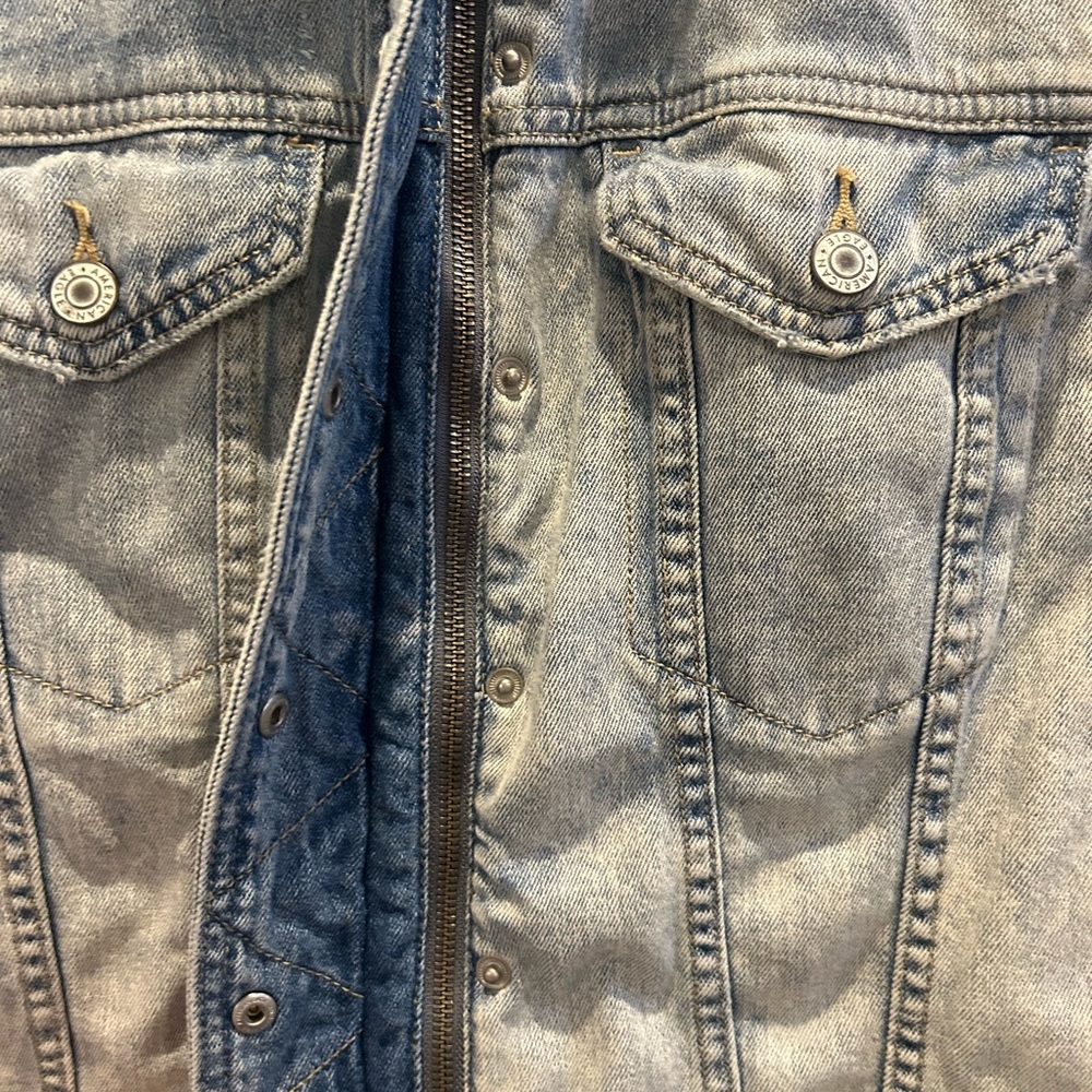 American Eagle Outfitters Faux Fur Lined Denim Jacket L - Picture 4 of 13